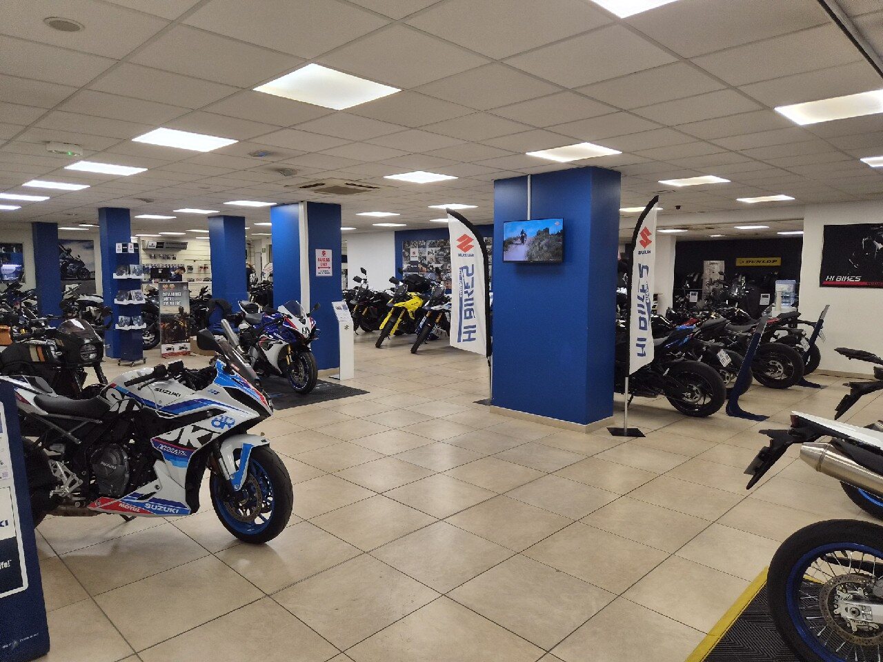 Showroom de la concession HI BIKES Suzuki Nice
